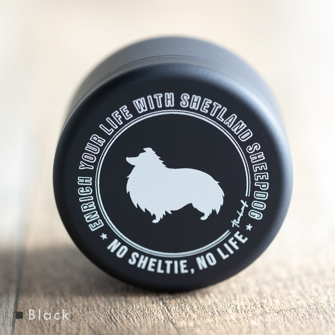NO SHELTIE, NO LIFE 垂れ耳シェルティ プチ缶 Black (ブラック)