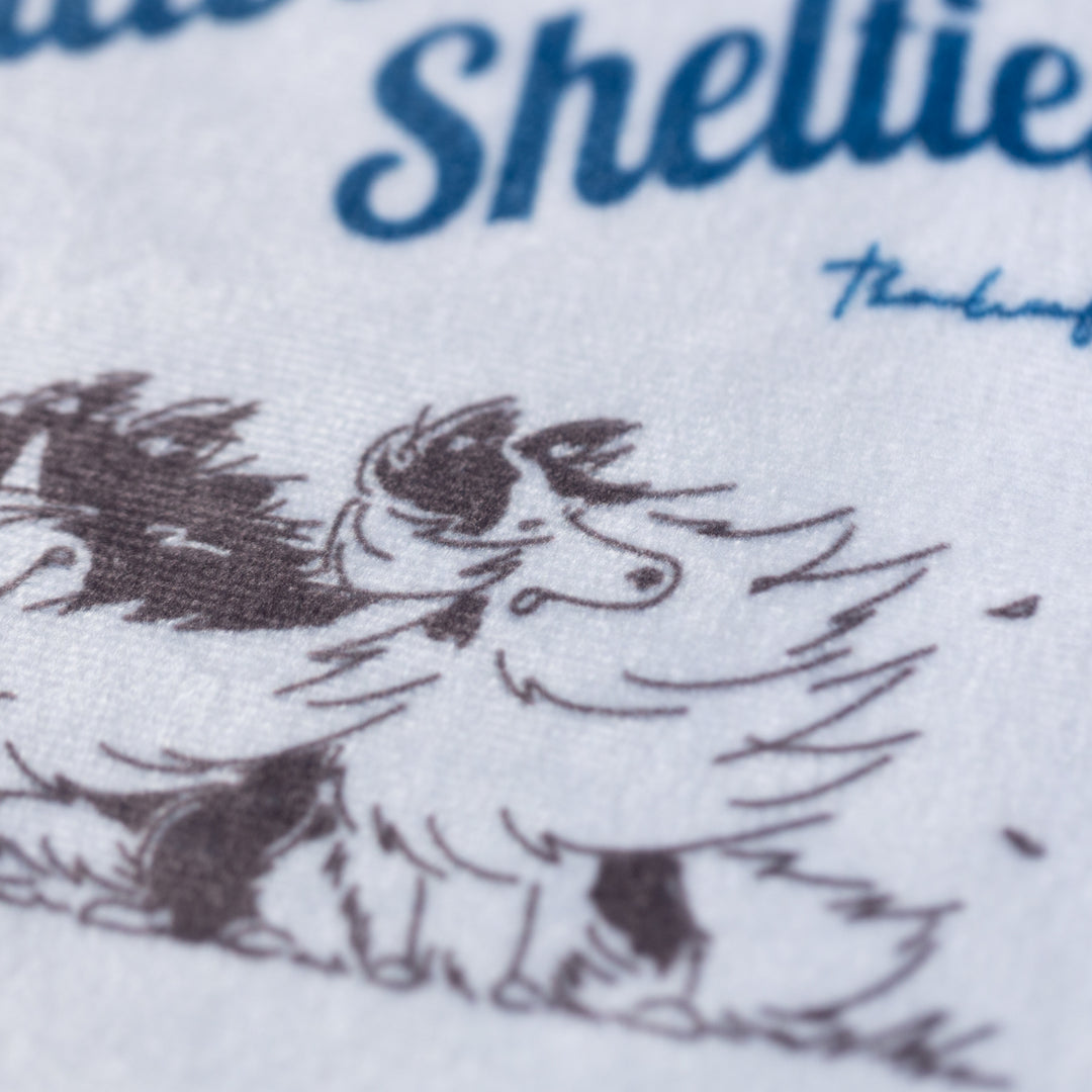 Windblown Shelties | マイクロファイバータオルハンカチ